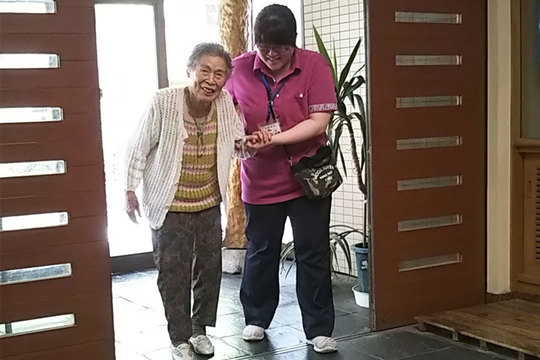 画像　暖かくお出迎え