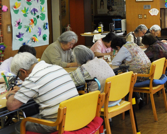 画像　講師によるレクリエーション